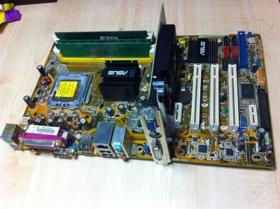 Лот: 2762329. Фото: 1. Материнская плата ASUS P5LD2 SE... Материнские платы