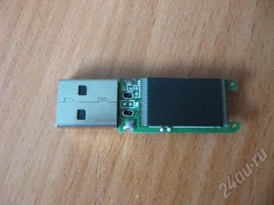Лот: 241055. Фото: 1. флэшка USB Kingston 1 Gb. USB-флеш карты