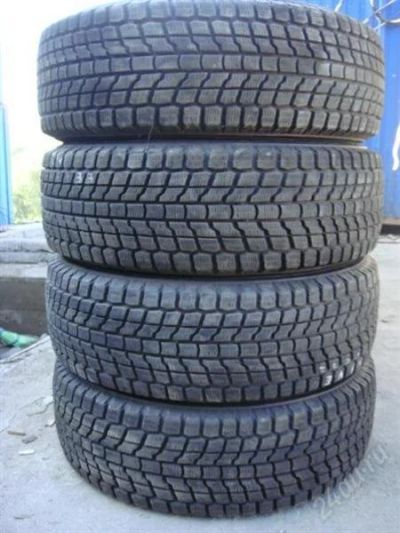 Лот: 1321978. Фото: 1. Продам шины зимние Yokohama 225... Шины