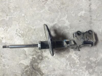 Лот: 5424973. Фото: 1. Стойка левая Toyota Avensis. Ходовая, подвеска, рулевое управление