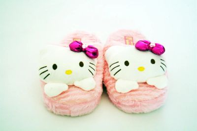 Лот: 3891284. Фото: 1. Тапочки домашние Hello Kitty. Другое (женская обувь)