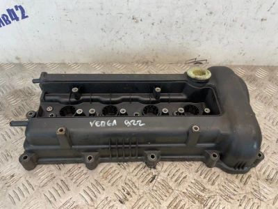 Лот: 24904784. Фото: 1. клапанная крышка Kia Venga YN. Двигатель и элементы двигателя