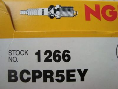 Лот: 6507994. Фото: 1. Свеча BCPR5EY NGK 1266 свечи toyota... Электрооборудование