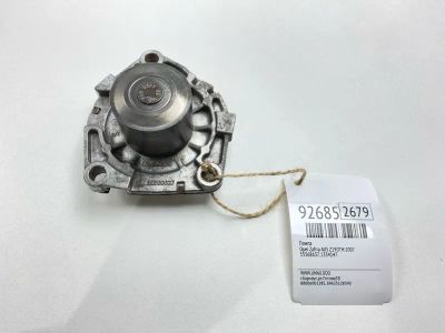 Лот: 23685809. Фото: 1. Помпа Opel Zafira 2007 55568637... Двигатель и элементы двигателя