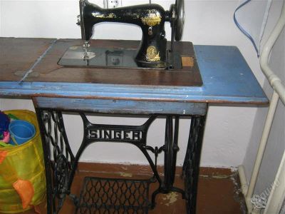 Лот: 1959156. Фото: 1. срочно продам машинка швейная... Предметы интерьера и быта