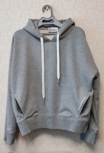Лот: 20422883. Фото: 1. Кофта MaxMara weekend. Свитеры, толстовки, худи