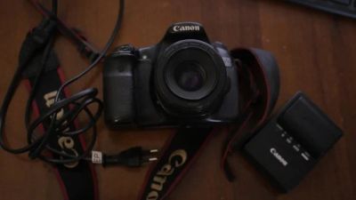 Лот: 19198090. Фото: 1. Зеркальный фотоаппарат Canon 60d. Цифровые зеркальные