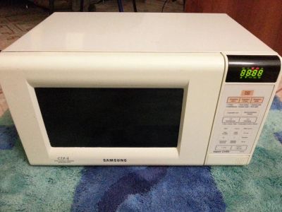 Лот: 3735768. Фото: 1. Микроволновка Samsung (С грилем... Микроволновки, мини-печи