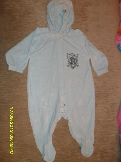 Лот: 4507369. Фото: 1. Комбинезон Lucky child, р.80... Костюмы, пиджаки, комбинезоны