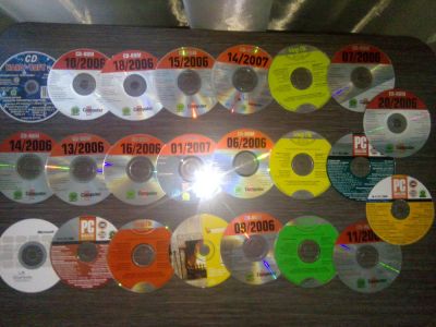 Лот: 6189154. Фото: 1. Коллекция дисков из компьютерных... CD, DVD, BluRay