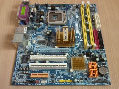 Лот: 9125968. Фото: 1. Материнская плата GigaByte GA-945GCMX-S2... Материнские платы