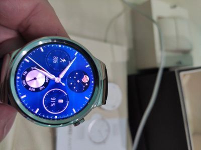 Лот: 16903578. Фото: 1. huawei watch classic. Смарт-часы, фитнес-браслеты, аксессуары