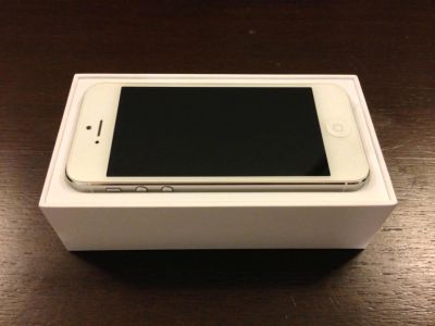 Лот: 9448332. Фото: 1. IPhone 5, 32GB белый. Смартфоны
