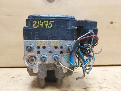 Лот: 18529709. Фото: 1. Блок abs Toyota Mark Ii JZX110... Тормозная система