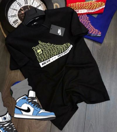 Лот: 25554226. Фото: 1. Мужская футболка Nike размер S... Футболки, поло