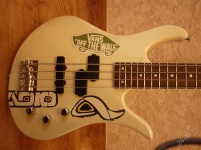 Лот: 1083938. Фото: 1. бас гитара инвэйжн bass guitar... Гитары
