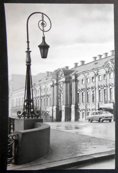Лот: 6846335. Фото: 1. Открытка Ленинград. Фонарь Народного... Открытки, конверты