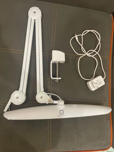 Лот: 20968150. Фото: 1. Лампа на струбцине (LED LAMP). Инструменты, аксессуары