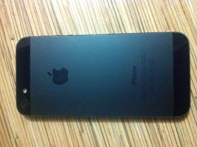 Лот: 5403950. Фото: 1. iPhone 5. Кнопочные мобильные телефоны