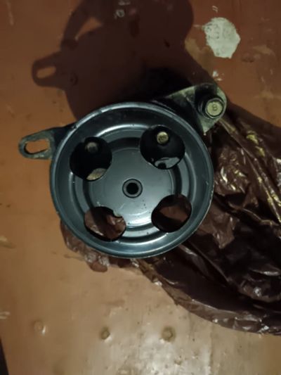 Лот: 24615570. Фото: 1. Гур mazda capella fs. Двигатель и элементы двигателя
