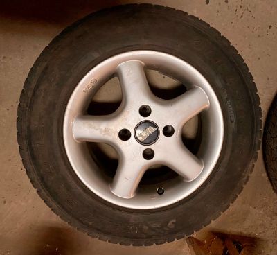 Лот: 24996247. Фото: 1. Шины Bridgestone зима 205/70R15... Шины