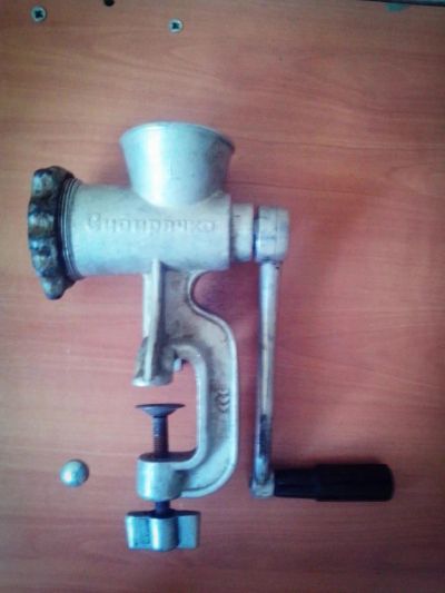 Лот: 3968492. Фото: 1. Мясорубка. Кухонная