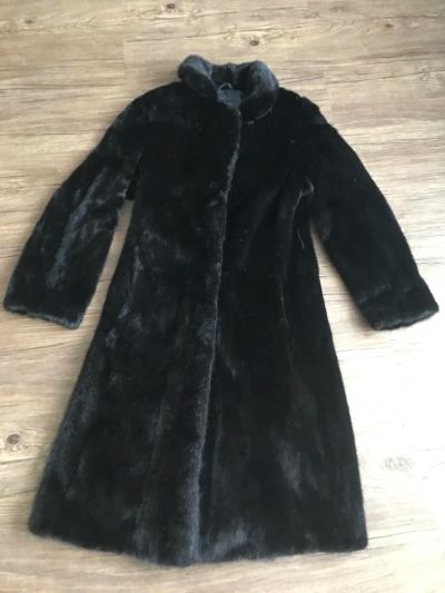 Лот: 9009719. Фото: 1. Норковая шуба black lama. Верхняя одежда