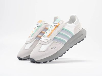 Лот: 24975722. Фото: 1. Кроссовки Adidas Retropy E5. Кеды, кроссовки, слипоны