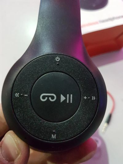 Лот: 10602689. Фото: 1. наушники беспроводные bluetooth... Красноярск