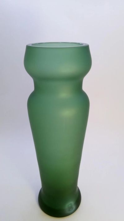 Лот: 19182034. Фото: 1. Хрустальная ваза "Лилия" зелёная... Вазы