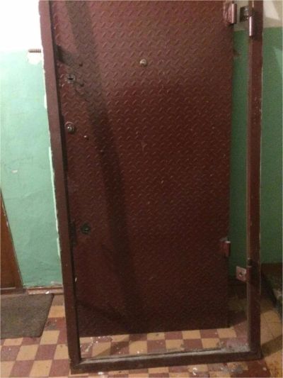 Лот: 10750133. Фото: 1. Железная дверь. Двери входные