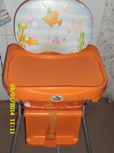 Лот: 3564155. Фото: 1. Стульчик для кормления. Другое (дети растут)