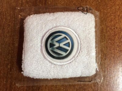 Лот: 6574223. Фото: 1. Напульсник Volkswagen новый. Другое (обмундирование и экипировка)