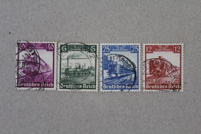 Лот: 24899979. Фото: 1. Германия 1935 года. 3 Рейх. Паровозы... Марки