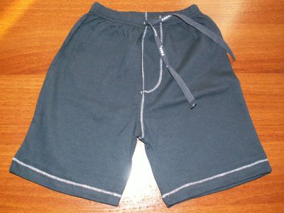 Лот: 7453176. Фото: 1. Шорты темно серые разм 98-104... Брюки, шорты, джинсы