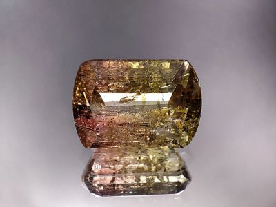 Лот: 21179144. Фото: 1. 10.23 ct. Турмалин полихромный... Драгоценные и поделочные камни