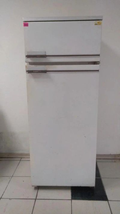 Лот: 6157723. Фото: 1. Холодильник Бирюса 21 код 500066. Холодильники, морозильные камеры