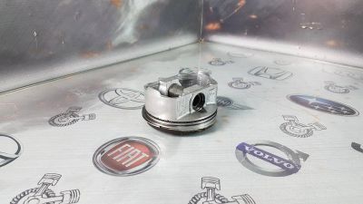 Лот: 23584364. Фото: 1. Поршень Subaru Outback EZ36D 12006-AD651. Двигатель и элементы двигателя
