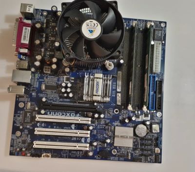Лот: 16930045. Фото: 1. Материнская плата Foxconn 915M12-GL-6LS... Материнские платы