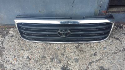 Лот: 11785369. Фото: 1. Решотка радиатора Toyota Land... Кузов