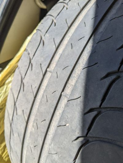 Лот: 20349960. Фото: 1. 215/55/17 BFGoodrich б/у (на докатку... Шины