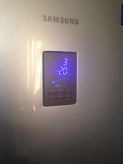Лот: 9811175. Фото: 1. Холодильник Samsung RL40EGPS1. Холодильники, морозильные камеры
