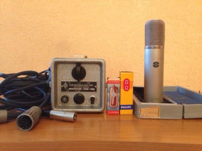 Лот: 6693095. Фото: 1. Ламповый микрофон Neumann um57. Студийные микрофоны, радиомикрофоны и радиосистемы
