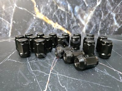 Лот: 25843613. Фото: 1. Стальные гайки М12х1.5, черные. Секретки, гайки, проставки