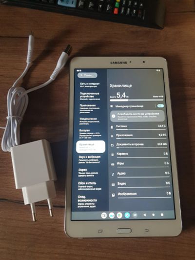 Лот: 21789838. Фото: 1. Samsung Galaxy Tab Pro 8.4" SM-T320. Планшеты