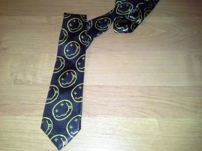 Лот: 4040488. Фото: 1. галстук нирвана. Другое (одежда, обувь, галантерея)
