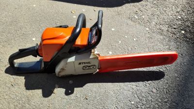 Лот: 25394542. Фото: 1. Бензопила Stihl MS 180. Бензо-, мотоинструмент