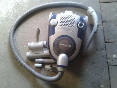 Лот: 6397441. Фото: 1. Пылесос Electrolux ZAC 6742. Пылесосы, паровые швабры