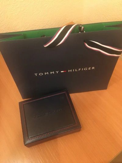 Лот: 9347594. Фото: 1. Кошелек дизайнерский Tommy Hilfiger... Бумажники, кошельки, портмоне