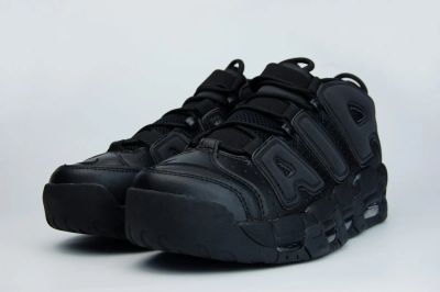 Лот: 16946930. Фото: 1. Кроссовки Nike Air More Uptempo... Кеды, кроссовки, слипоны
